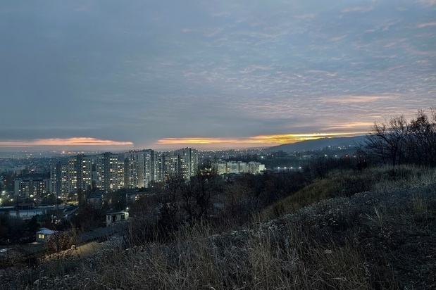 «Угроза атаки беспилотников»: в Саратове звучат сирены, включены громкоговорители