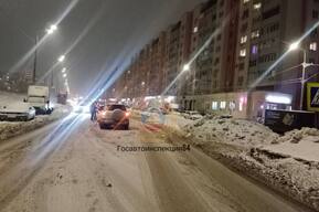 Женщина на иномарке сбила мужчину в Солнечном 