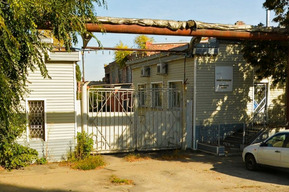 Распродажа имущества предприятия с 20-летней историей: одну часть собственности уже пустили с молотка, другую — готовы продать по низким ценам