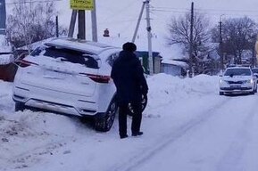 В Аткарске иномарка сбила женщину с ребёнком 