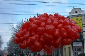 Стало известно, сколько жителей Саратова будут отмечать День святого Валентина