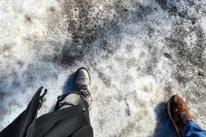 Саратовцы завалили чиновников гневными комментариями из-за поста о «радости от ледяного блеска»