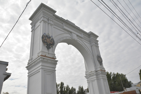 В Саратове от Триумфальной арки к набережной построят спуск за 13 миллионов рублей