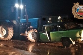 «Копейка» врезалась в трактор. Оказалось, что водитель был нетрезв, спустя полгода возбудили уголовное дело