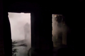 Огнеборцы тушат крупный пожар в Саратове: была угроза распространения пламени