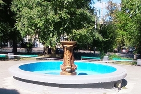 В сквере «Первой учительницы» будут чинить фонтан (за проект собирались заплатить больше, чем за ремонт)