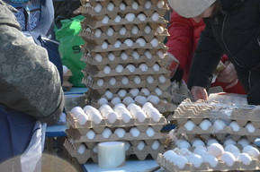 За месяц до Пасхи в Саратовской области начали дорожать яйца