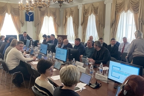 «Дороги подразбились и очень существенно»: депутаты попросили чиновников сделать «нормальный» ямочный ремонт дорог после зимних снегопадов