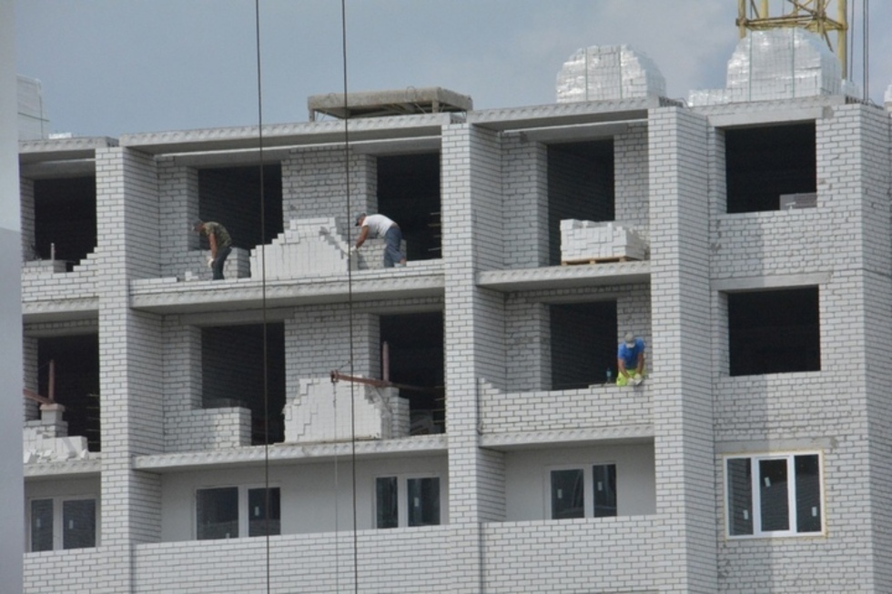 Строительный спад. В Саратовской области за два месяца ввели жилья меньше, чем за январь прошлого года
