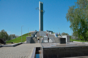 Фонтан у подножья «Журавлей» после ремонта вновь облицуют гранитом, а не смальтой