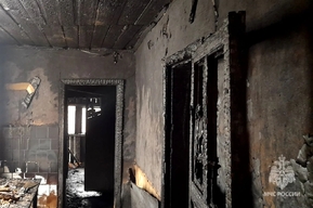 Во время тушения частного дома нашли труп немолодого мужчины