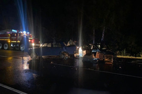 Полицейские разыскивают очевидцев аварии с автопоездом, которая произошла осенью прошлого года