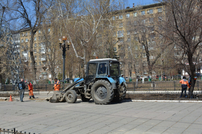 В последнюю мартовскую субботу в Саратове планируется «мобилизовать технику и людей», чтобы убрать мусор после зимы