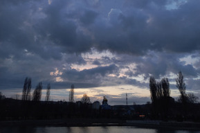 Апрельская гроза и понижение температуры. Синоптики обещают жителям Саратовской области изменения в погоде