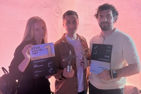 Билайн вновь взял гран-при премии «Золотое приложение»