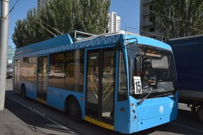 Из-за аварий остановилось движение трёх троллейбусных маршрутов