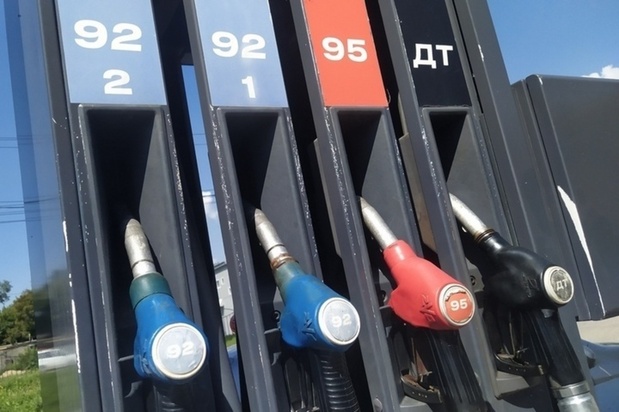 Безостановочный рост цен на бензин на АЗС в Саратовской области продолжился в начале апреля