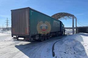 Полиция ищет свидетелей смертельного ДТП возле склада в Гагаринском районе