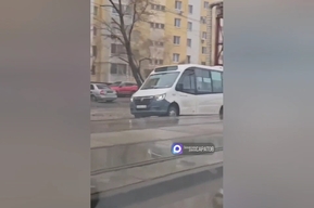 В Заводском районе размывает улицу Огородная, под воду ушла «ГАЗель»