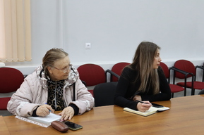 Саратовские энергетики обсудили со старшими по домам вопросы теплоснабжения и подготовки к зиме