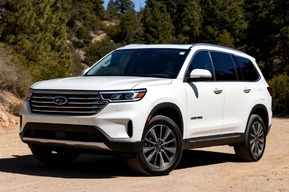 Саратовчанка лищилась почти 2 миллионов рублей при попытке купить машину