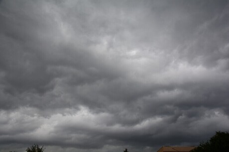 Сильные дожди в Саратовской области сменятся антициклоном и потоплением во второй половине апреля