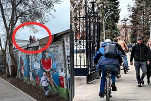 Разруха, велосипедисты, собачники, дети на крыше и прощание с игровой площадкой: каким жители Саратова увидели Горпарк за день до его закрытия на реконструкцию