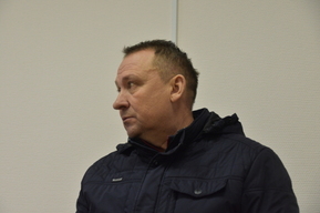 Высокопоставленного полицейского, которого подозревали в коррупционном преступлении, отпустили из-под домашнего ареста