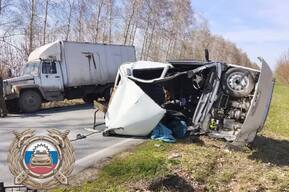 Пенсионер на «Ниве» врезался в «ГАЗель», которую чинили двое мужчин: один из трёх пострадавших умер в больнице