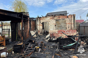 При пожаре на даче в энгельсском СНТ погиб 55-летний мужчина