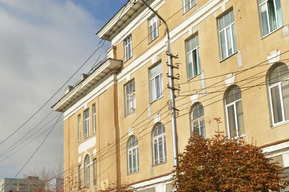 В Саратове на продажу выставили 5,6 тысячи квадратных метров здания Главпочтамта