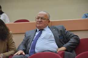 Задержан экс-глава Заводского района Саратова. Ему потребовалась госпитализация