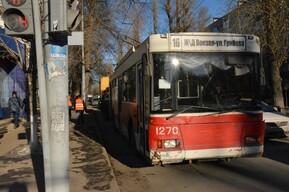 Из-за коммунальных работ в Саратове временно перестанут ходить троллейбусы трех популярных маршрутов