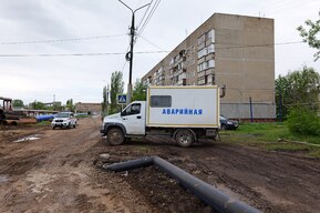 Режим ЧС в Энгельсе. Губернатор заявил о заполнении системы водоснабжения, местные жители требуют назвать виновников аварии