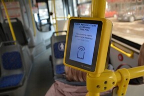 В саратовских автобусах, которые работают по системе брутто-контрактов, не работают валидаторы: рассказываем, почему