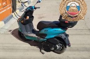 В Саратове мотоциклист врезался в здание заправки, в Балаково подросток на питбайке въехал в бордюр 