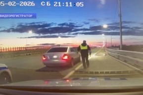 Дорожные инспекторы помогли беременной, у которой внезапно начались схватки
