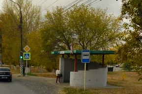 В Энгельсе отремонтируют посадочные площадки у 26 остановок: адреса