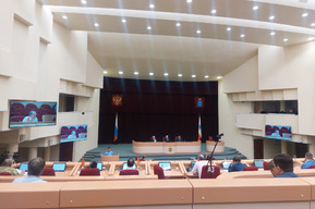 Лишённым родительских прав жителям региона обещали бесплатно помогать