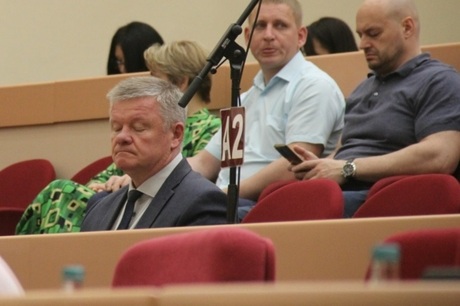 Скандальное VIP-ДТП в Саратове: бывшего мэра Михаила Исаева будут судить за отказ от прохождения медицинского освидетельствования на опьянение