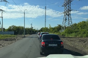 «Достигнута точка кипения»: ремонт дороги в Затоне обернулся для саратовцев многочасовыми пробками
