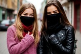 Подруги из Энгельса осуществили преступный замысел: пострадал отец одной из них