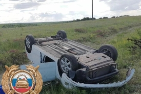Иномарка опрокинулась в кювет: водитель погиб