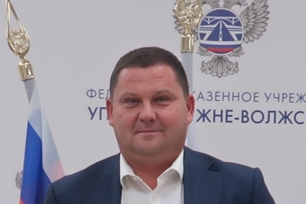 «Это феноменально для Саратова»: среднемесячная зарплата начальника Упрдор «Нижне-Волжское» Дмитрия Леонова приятно удивила наблюдателей (как на фоне других подразделений Росавтодора, так и в сравнении с тратами на высших чиновников региона)