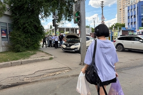 На перекрёстке 50 лет Октября столкнулись иномарки