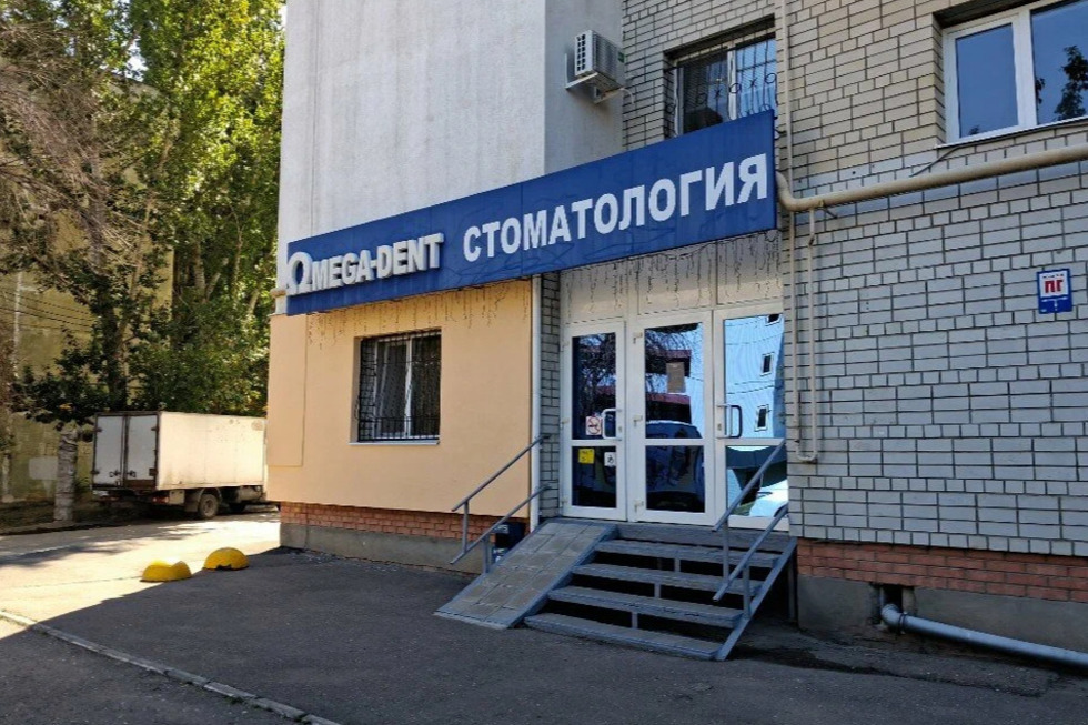 Убытки, миллионный долг и судебные тяжбы: вахтовик приобрёл клинику «Омега-Дент» у энгельсского депутата, но у обоих что-то пошло не так