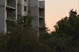 Стало известно о состоянии девочки, пострадавшей на территории заброшенного здания в Саратове