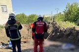 На Технической двое мужчин залезли в колодец и умерли. На место выехали экстренные службы
