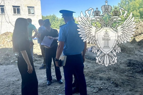 В Саратове двое мужчин умерли в колодце во время проверки трубы: опубликованы подробности трагедии