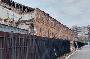 Музей выделил 7 миллионов на обследование исторических казарм на Ильинской площади спустя год после их обрушения